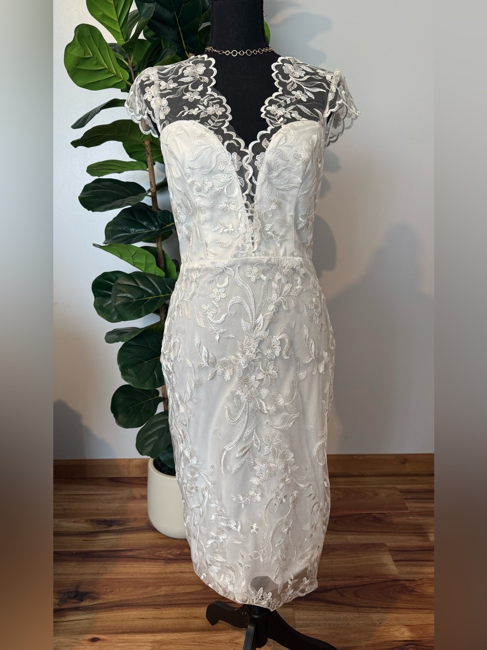 Soieblu Ivory Lace Sheath Wedding Dress with Scalloped V-Neck